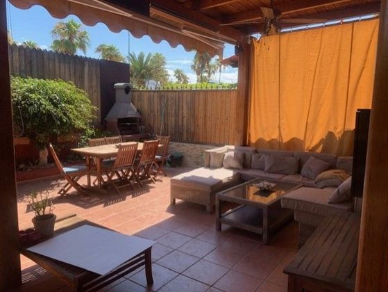 Foto 2 de Xalet en venda a avenida Gran Canaria de 2 habitacions amb terrassa i piscina