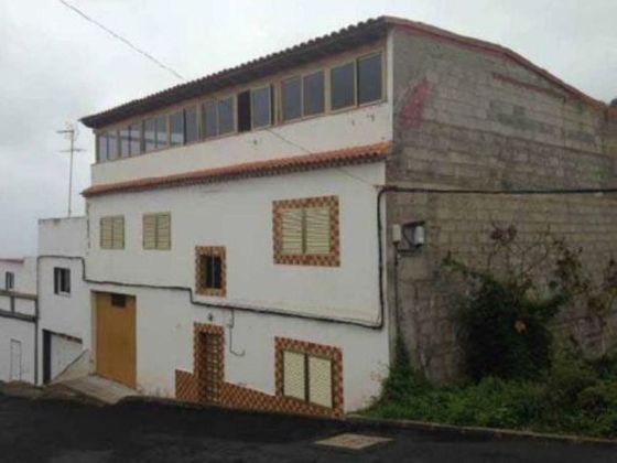 Foto 1 de Casa adossada en venda a Los Castillos-Los Portales-Visvique de 6 habitacions amb terrassa i garatge