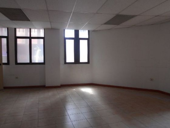 Foto 2 de Oficina en venda a Santa Catalina - Canteras de 200 m²
