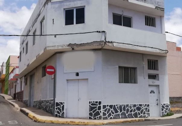 Foto 1 de Venta de casa adosada en calle Bravo Murillo de 6 habitaciones con terraza