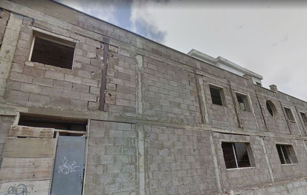 Foto 2 de Edifici en venda a Tres Barrios-Trasmontaña de 1138 m²