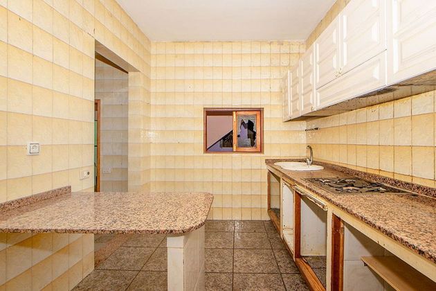 Foto 2 de Casa en venda a calle Habana de 5 habitacions amb terrassa