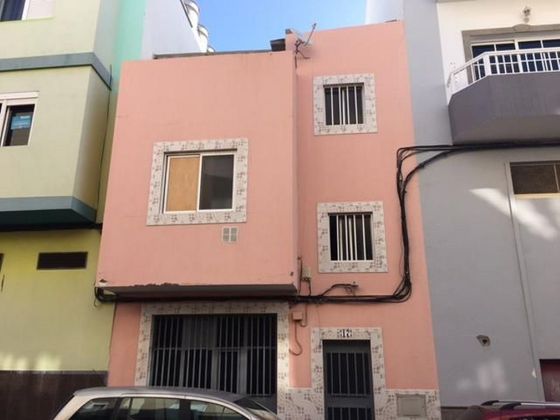 Foto 1 de Pis en venda a Vecindario norte-Cruce Sardina de 3 habitacions amb terrassa