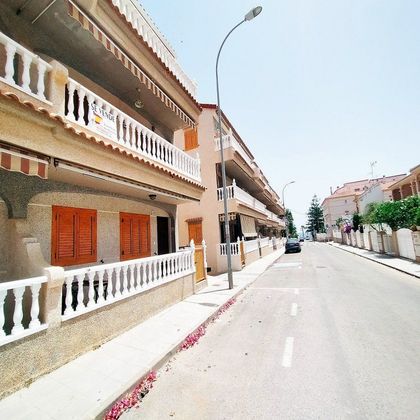 Foto 1 de Pis en venda a avenida De Levante de 2 habitacions amb mobles i balcó