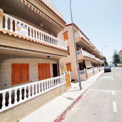 Foto 2 de Pis en venda a avenida De Levante de 2 habitacions amb mobles i balcó