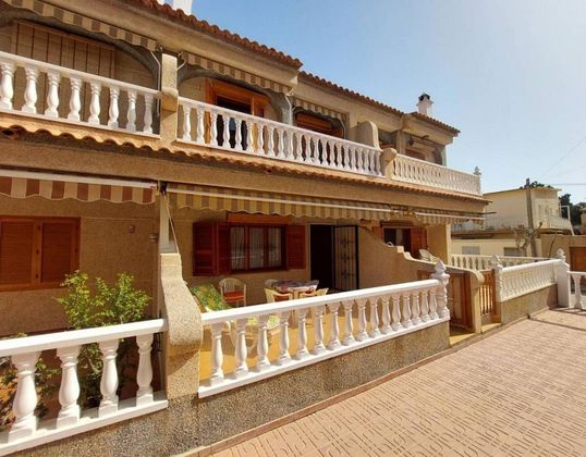 Foto 1 de Casa adossada en venda a calle Ramon Tabuerca de 3 habitacions amb terrassa i garatge
