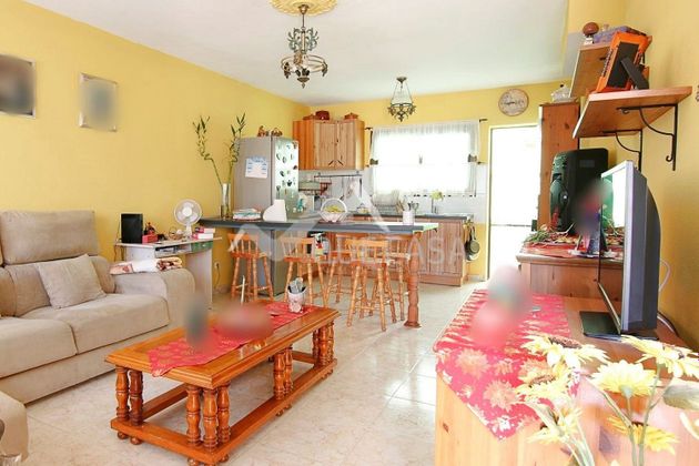 Foto 1 de Venta de casa adosada en Playa de Arinaga de 3 habitaciones con terraza y garaje