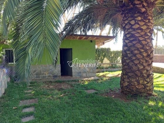 Foto 2 de Venta de chalet en La Esperanza-Llano del Moro de 4 habitaciones con jardín y balcón