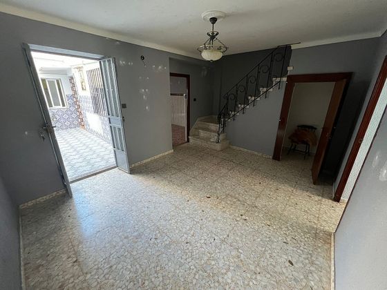 Foto 2 de Casa en venda a Torre del Campo de 4 habitacions amb terrassa i balcó