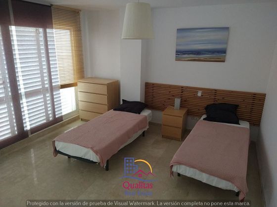 Foto 2 de Dúplex en venda a Oliva Playa de 3 habitacions amb terrassa i piscina