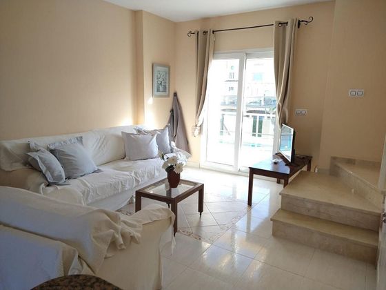 Foto 1 de Dúplex en alquiler en Oliva Playa de 2 habitaciones con terraza y piscina