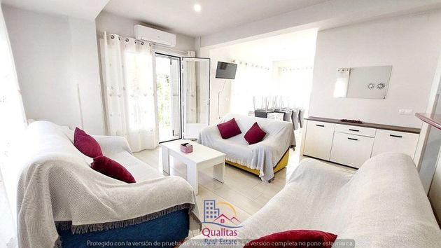 Foto 2 de Pis en lloguer a Playa de Gandia de 3 habitacions amb terrassa i jardí