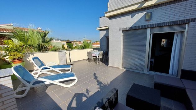 Foto 2 de Casa en lloguer a Oliva Playa de 2 habitacions amb terrassa i piscina