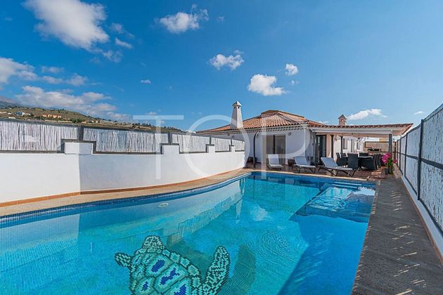 Foto 1 de Xalet en venda a Charco del Pino de 7 habitacions amb terrassa i piscina