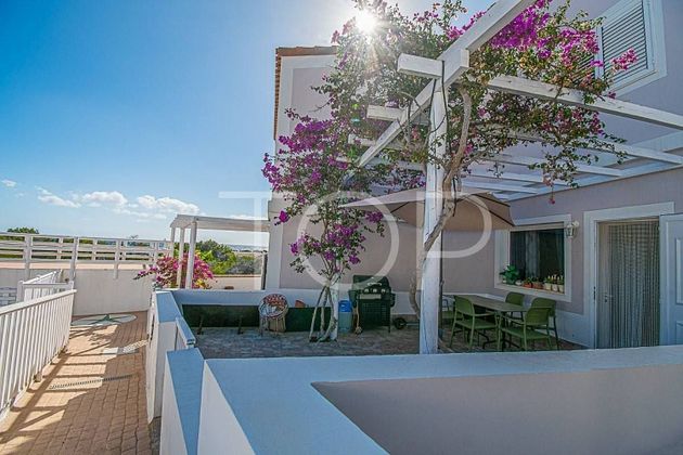 Foto 1 de Casa en venda a El Médano de 3 habitacions amb terrassa i piscina