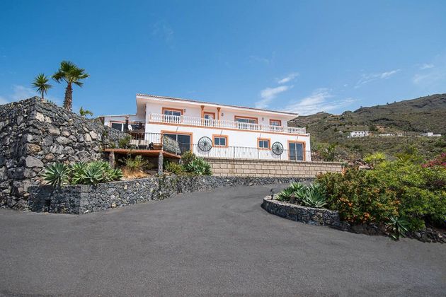 Foto 1 de Casa en venda a La Quinta - Taucho de 6 habitacions amb terrassa i piscina