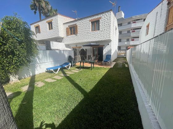 Foto 1 de Casa adossada en venda a avenida Menceyes de 2 habitacions amb terrassa i piscina