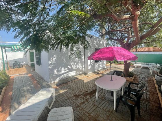 Foto 2 de Casa adosada en alquiler en Playa del Inglés de 3 habitaciones con terraza y piscina