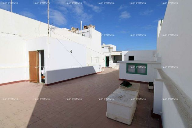 Foto 1 de Casa en venda a Centro - Arrecife de 4 habitacions amb garatge