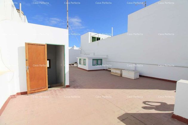 Foto 2 de Casa en venda a Centro - Arrecife de 4 habitacions amb garatge