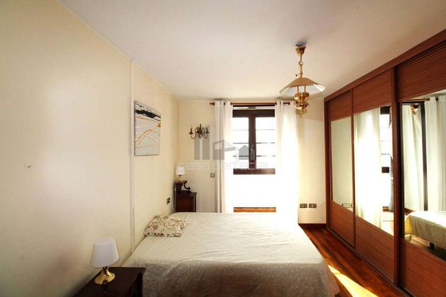 Foto 2 de Pis en venda a Centro - La Vega Alta de 3 habitacions amb garatge i ascensor