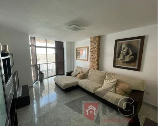 Foto 1 de Venta de piso en Zona Centro-Corredera de 3 habitaciones con garaje y aire acondicionado