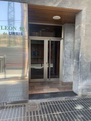 Foto 2 de Oficina en venda a calle León y Castillo amb ascensor