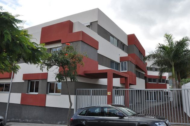 Foto 1 de Venta de edificio en calle Cpablo Iglesias de 4350 m²