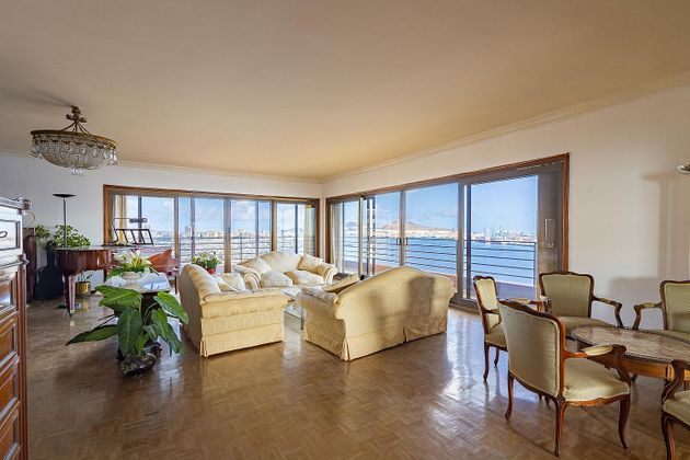 Foto 1 de Piso en venta en Arenales - Lugo - Avenida Marítima de 7 habitaciones con garaje y ascensor