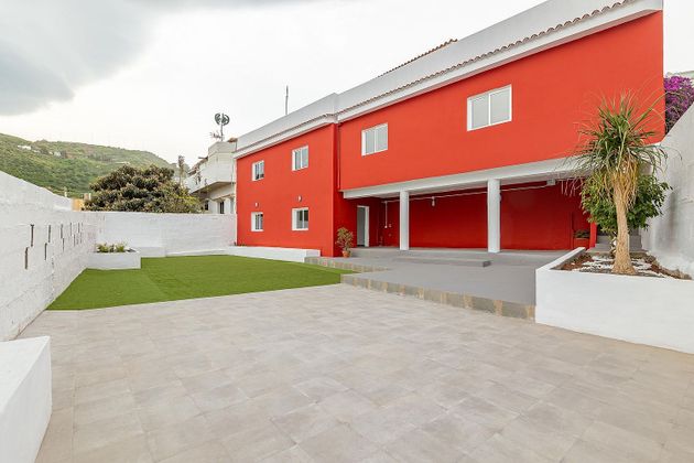 Foto 1 de Casa en venda a calle Músico Dacio Ferrera de 4 habitacions amb piscina