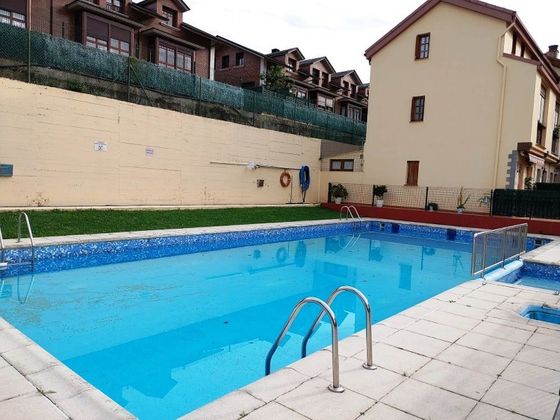 Foto 1 de Casa adossada en venda a Guriezo de 3 habitacions amb terrassa i piscina