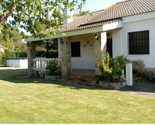 Foto 1 de Casa en venda a Villanueva de Duero de 3 habitacions amb piscina i garatge