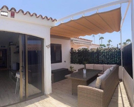 Foto 1 de Casa en venda a Playa del Inglés de 2 habitacions amb terrassa i piscina