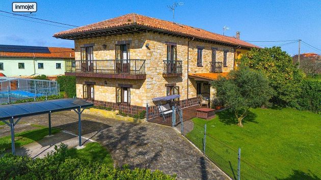 Foto 2 de Casa en venda a calle Venta Las Ranas de 4 habitacions amb terrassa i piscina