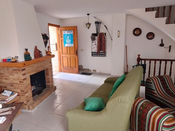 Foto 2 de Casa en venda a Peralta de Calasanz de 3 habitacions amb garatge i balcó