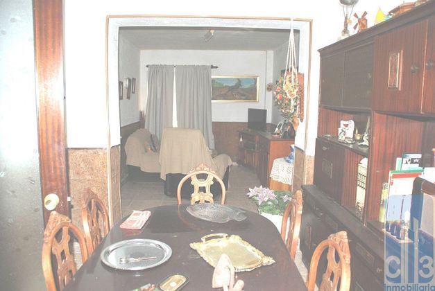 Foto 1 de Casa en venda a Monzón de 3 habitacions amb jardí