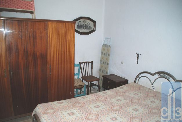 Foto 2 de Casa en venda a Monzón de 3 habitacions amb jardí