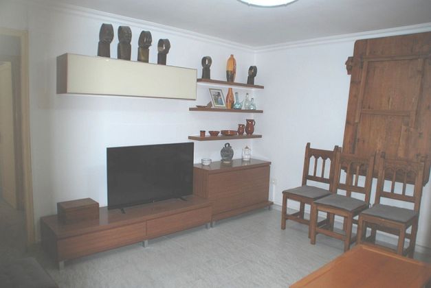 Foto 1 de Venta de piso en Monzón de 2 habitaciones con terraza y aire acondicionado