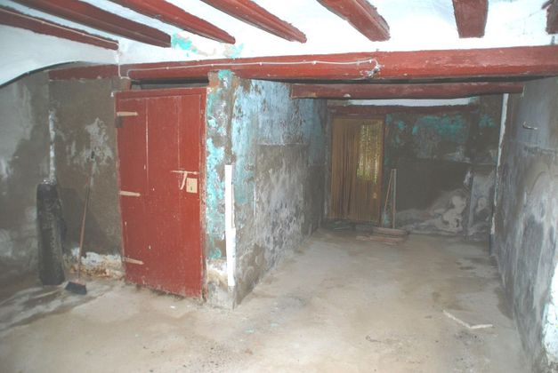 Foto 2 de Venta de casa en Monzón de 5 habitaciones con terraza y jardín