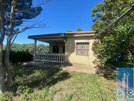 Foto 1 de Casa rural en venta en Alagón de 2 habitaciones con piscina y garaje