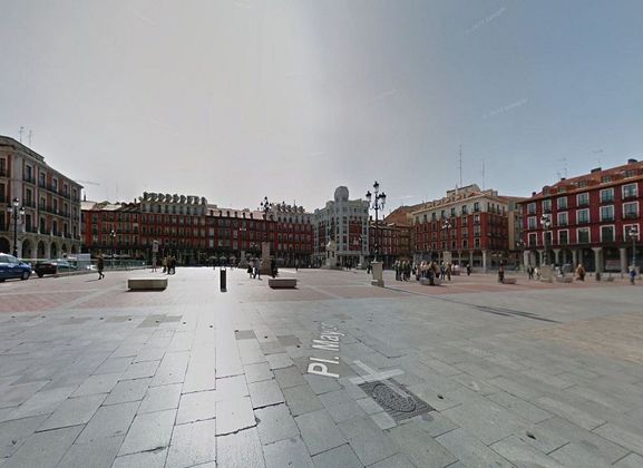 Foto 2 de Local en venda a Centro - Valladolid amb terrassa