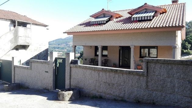 Foto 2 de Xalet en venda a Gondomar de 4 habitacions amb terrassa i garatge
