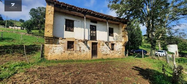 Foto 2 de Casa rural en venda a Villacarriedo de 1 habitació amb jardí