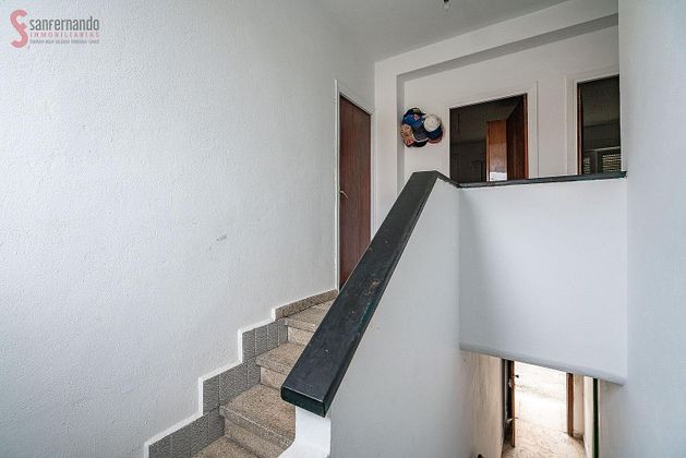 Foto 2 de Casa en venda a Valdenoja - La Pereda de 4 habitacions i 160 m²