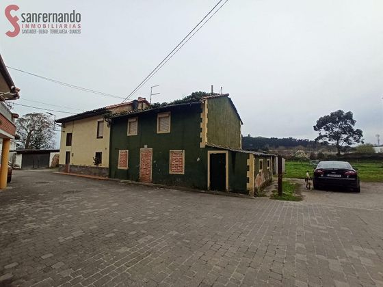 Foto 2 de Chalet en venta en Santillana del Mar de 3 habitaciones con terraza y garaje