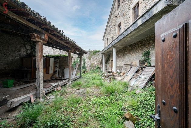 Foto 2 de Casa rural en venta en Bárcena de Pie de Concha de 3 habitaciones con terraza y jardín