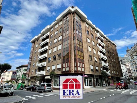 Foto 2 de Pis en venda a calle República Argentina de 4 habitacions amb terrassa i balcó