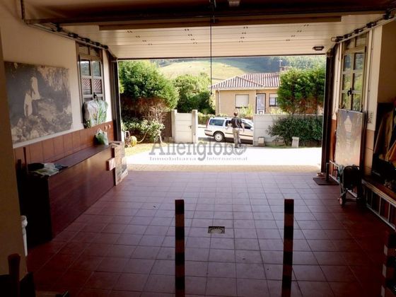 Foto 2 de Casa en venta en Verdicio - Bañugues - Cabo Peña de 5 habitaciones con terraza y piscina