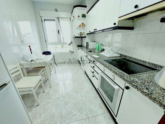 Foto 2 de Pis en lloguer a Santo Domingo de 3 habitacions amb mobles i calefacció