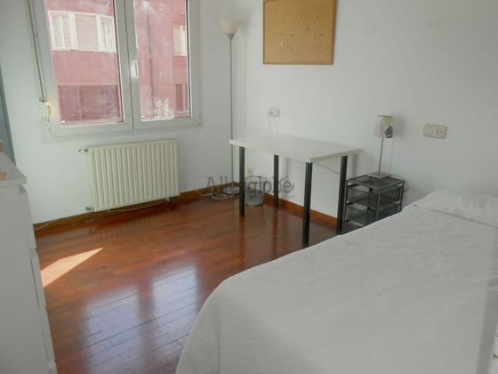 Foto 2 de Pis en lloguer a Santo Domingo de 4 habitacions amb mobles i calefacció